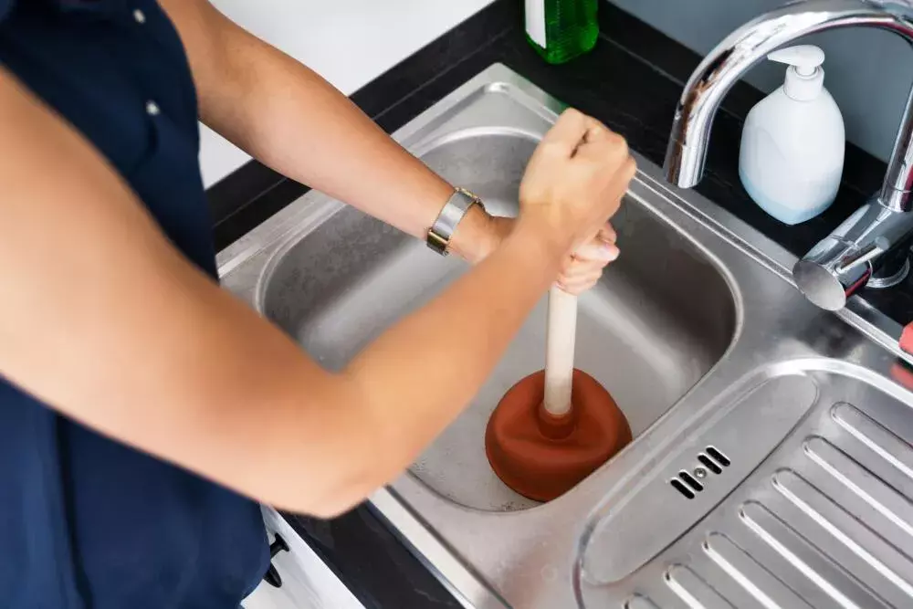 Desentupimento de Pias na Zona Sul RJ: atendimento rápido e sem sujeira Desentupimento de Pias na Zona Sul RJ: atendimento rápido e sem sujeira