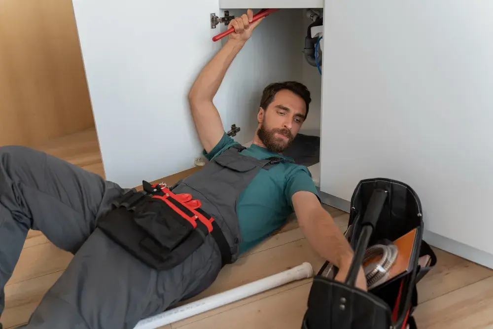 Desentupimento de coluna de água potável na Zona Sudoeste RJ